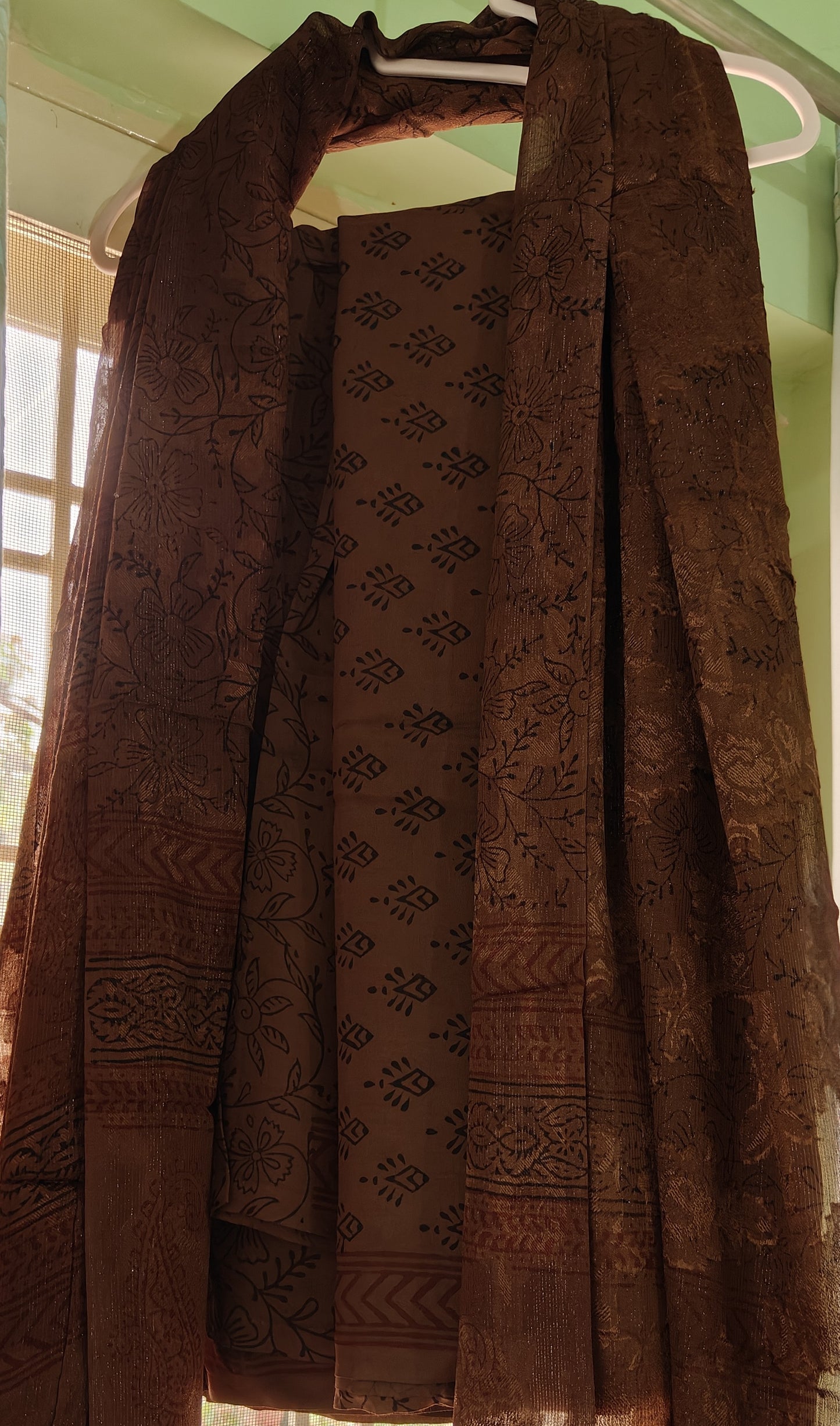 Bag Print Suit material with Chiffon Duppatta (Bronze)