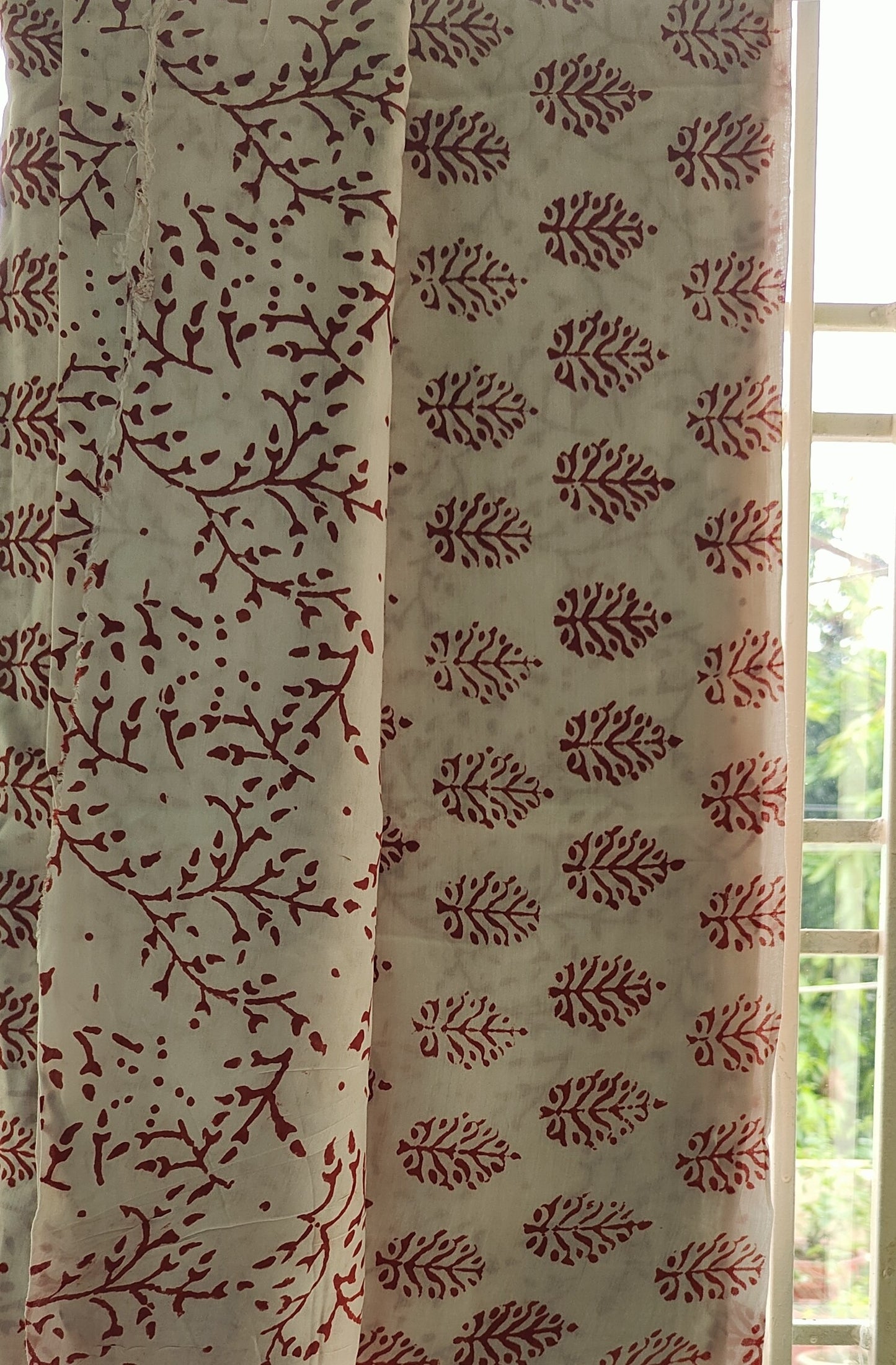 Bag Print Suit material with Chiffon Duppatta (White with Maroon)