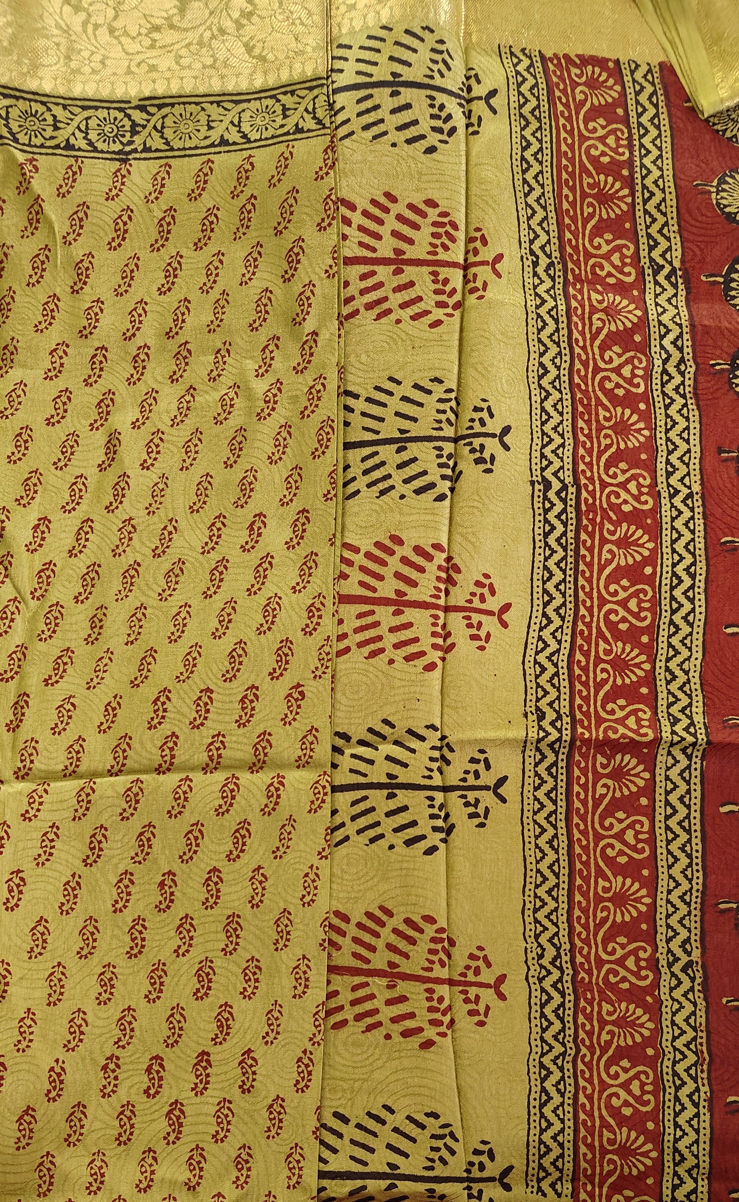 Bagh Print Dola Silk Saree (Mehndi Green)