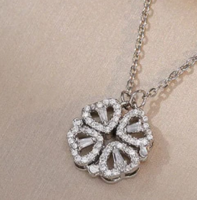 Magnetic Flower Shape Necklace