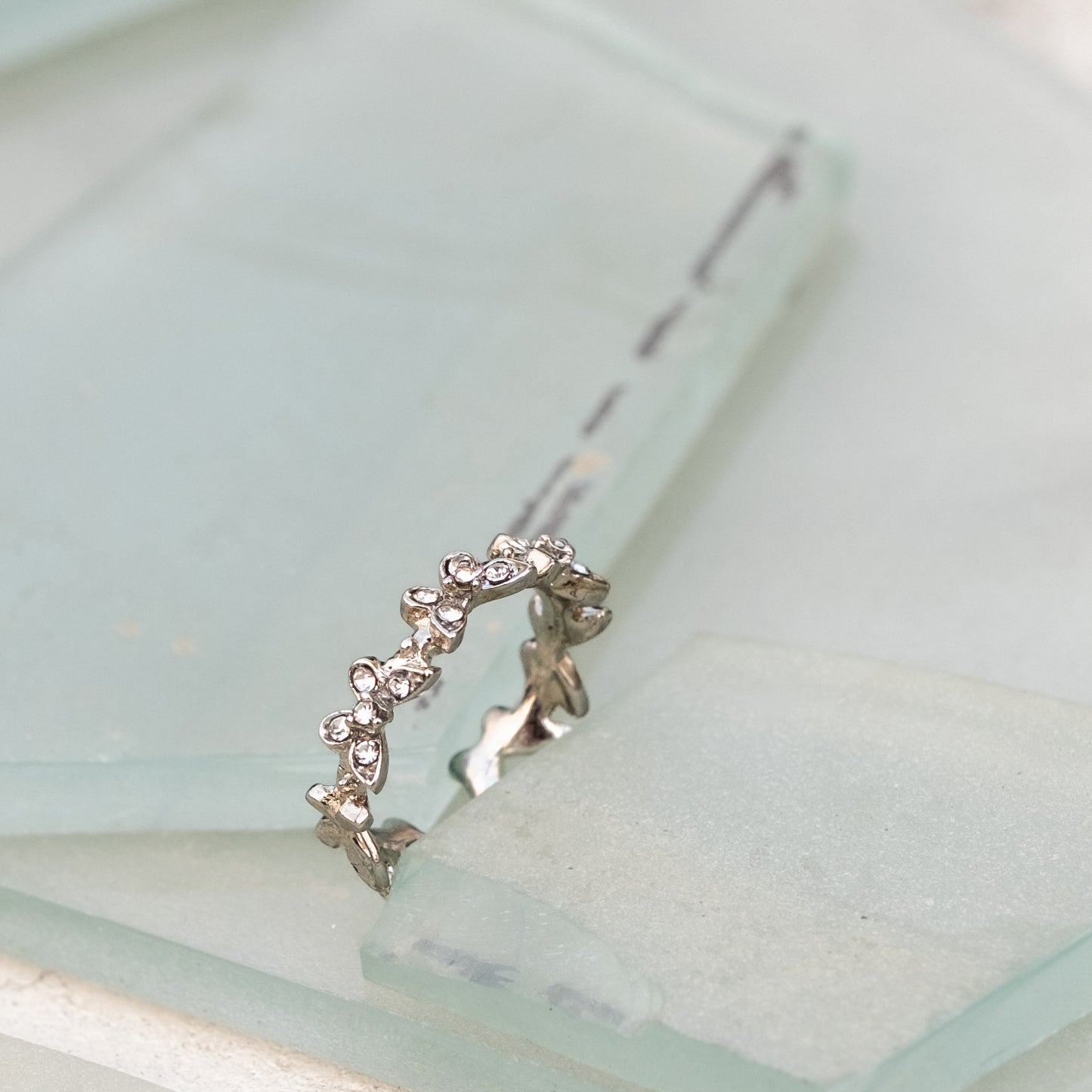 Butterfly adjustable rings