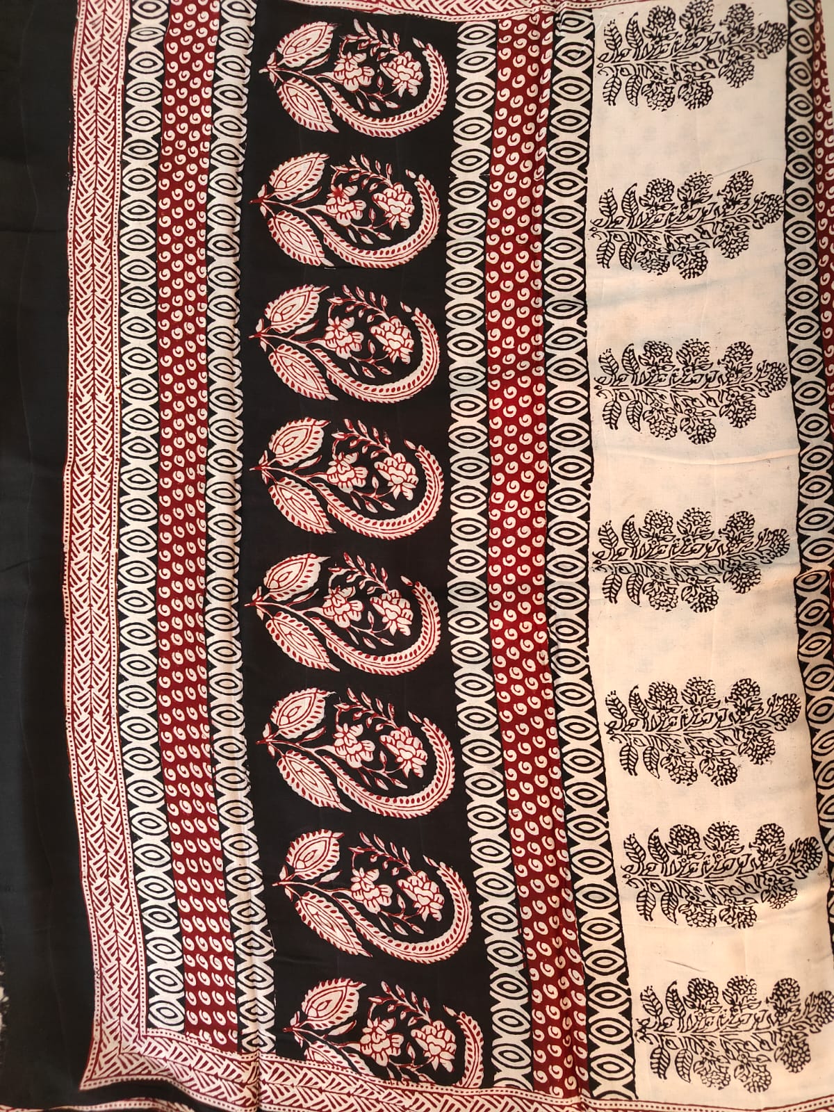 Modal Silk Saree(Black/White)